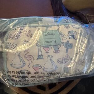 Loungefly Disney Alice In Wonderland Icons Camera Crossbody Bag Purse NWT